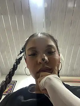 DulceRouss  online show from March 2026 12:41:02 PM