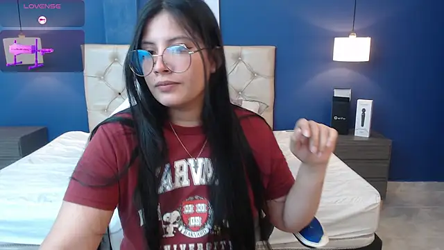 Lucy whitee online show from January 2026 12:21:02 PM