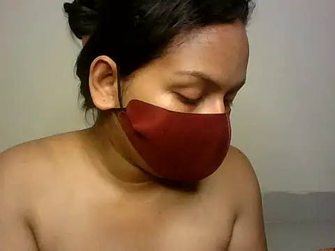 Sima Roy95 online show from April 2026 06:10:01 PM