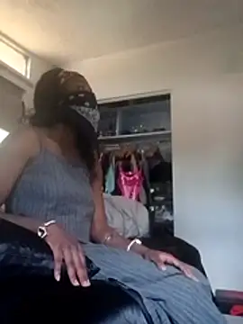 blackcheRRydiamondz online show from January 2026 07:50:02 PM