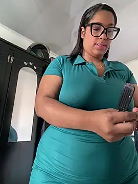 Snapshot of NataliaMillers chatting on July 2026 02:01:01 PM NataliaMillers online show from July 2026 02:01:01 PM