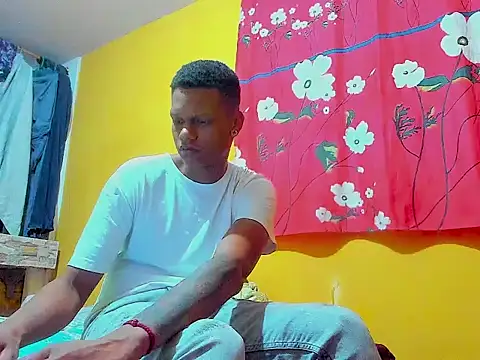 aunstin mohamme online show from February 2026 12:20:01 AM