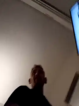 MrBen1775 online show from April 2026 12:20:02 AM