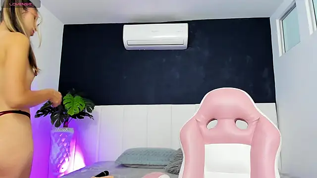 Snapshot of yeye_sweet_ chatting on June 2026 05:12:01 AM yeye sweet online show from June 2026 05:12:01 AM