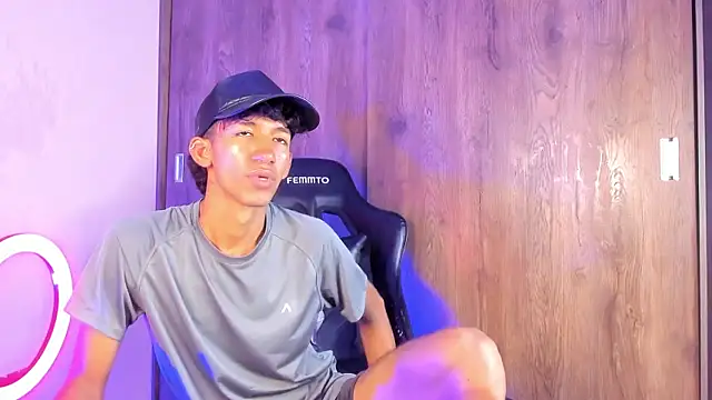 neitan miller  online show from April 2026 08:23:01 AM