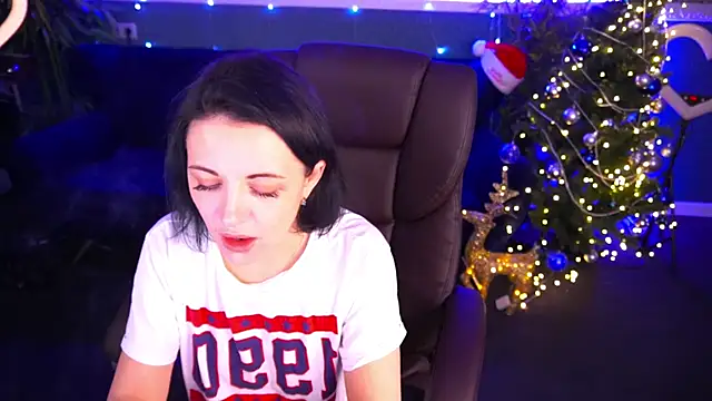 Dafni Monn online show from December 2024 11:31:02 AM