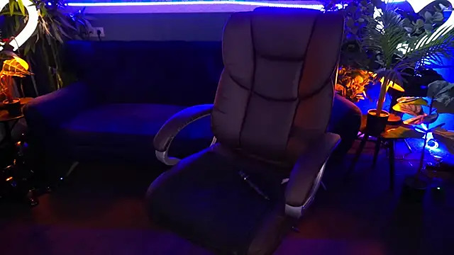 Dafni Monn online show from January 2025 10:01:01 AM