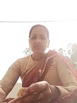 Snapshot of Hasmi_hot09 chatting on February 2026 07:18:01 AM Hasmi hot09 online show from February 2026 07:18:01 AM