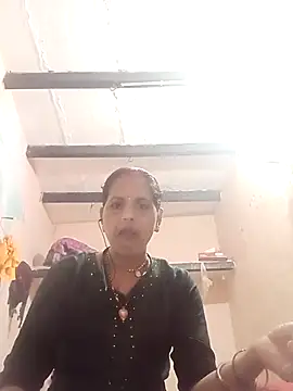 Snapshot of Hasmi_hot09 chatting on February 2026 05:09:02 PM Hasmi hot09 online show from February 2026 05:09:02 PM