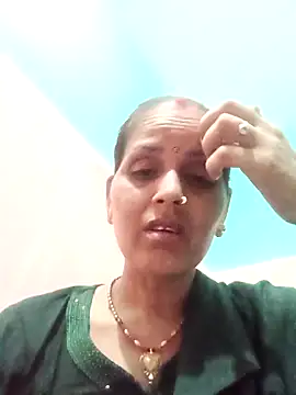 Snapshot of Hasmi_hot09 chatting on May 2026 06:15:02 PM Hasmi hot09 online show from May 2026 06:15:02 PM