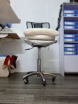 MocAn39 online show from April 2026 09:13:01 AM