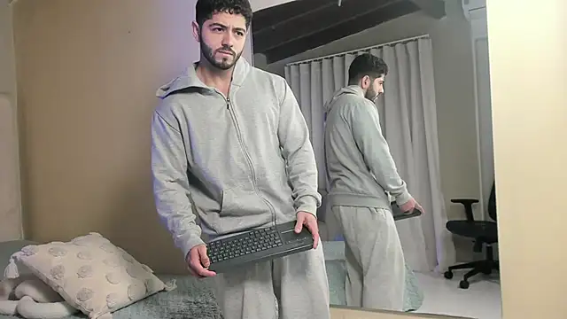 Thiago moretti online show from January 2026 04:23:02 PM