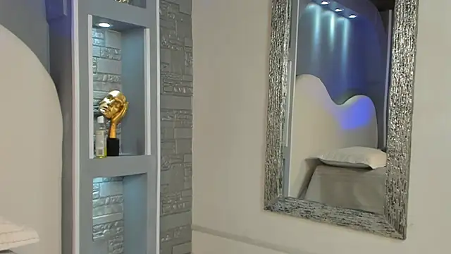 Thiago moretti online show from April 2026 07:07:02 PM