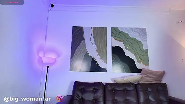 big woman online show from February 2026 03:11:01 AM