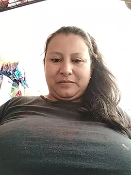 Snapshot of SexyandnaughtyLatinos chatting on June 2026 02:33:01 PM SexyandnaughtyLatinos online show from June 2026 02:33:01 PM