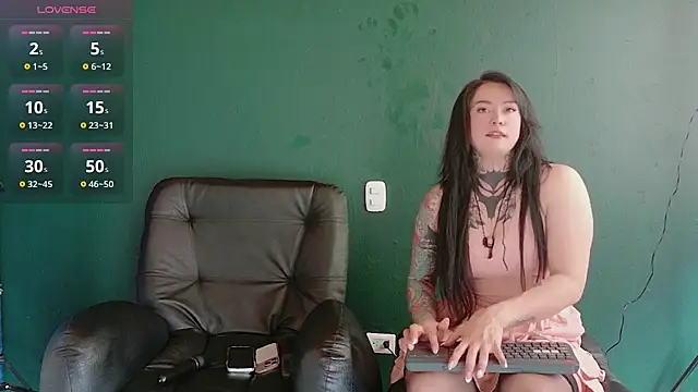 sarahe9769 online show from March 2026 07:25:01 PM