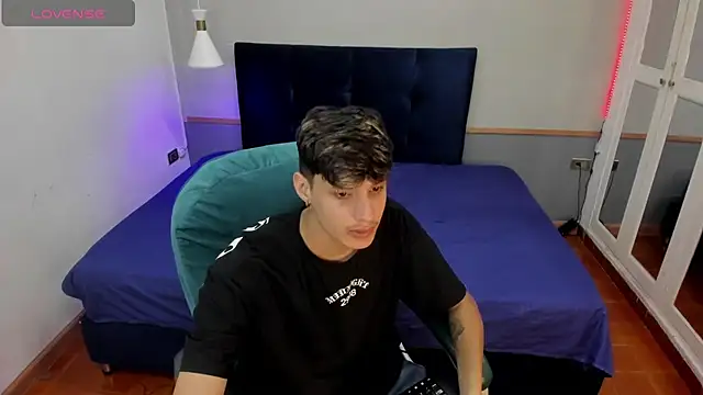 Nick Alejandro online show from January 2026 09:05:02 PM