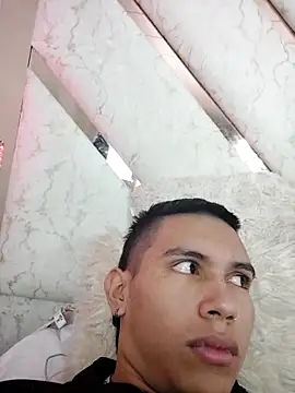 Scook Gray  online show from February 2026 04:41:01 PM