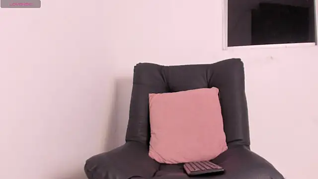 Davis Axel online show from January 2026 07:13:02 AM