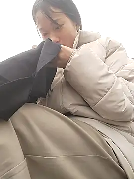 Hina2xx online show from February 2026 06:22:01 AM