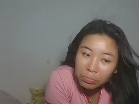 Zyeiii online show from April 2026 06:13:02 PM