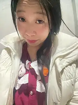 Snapshot of Mayly_lucky2 chatting on February 2026 03:43:01 PM Mayly lucky2 online show from February 2026 03:43:01 PM