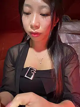 Snapshot of Mayly_lucky2 chatting on February 2026 06:13:01 PM Mayly lucky2 online show from February 2026 06:13:01 PM