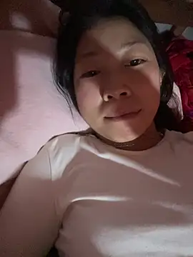 Snapshot of Mayly_lucky2 chatting on February 2026 08:39:01 PM Mayly lucky2 online show from February 2026 08:39:01 PM