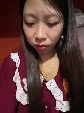 Snapshot of Mayly_lucky2 chatting on February 2026 01:21:02 PM Mayly lucky2 online show from February 2026 01:21:02 PM