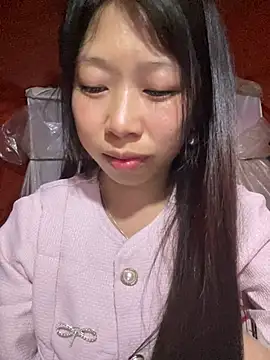 Snapshot of Mayly_lucky2 chatting on March 2026 01:28:01 PM Mayly lucky2 online show from March 2026 01:28:01 PM