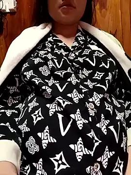 Shiny 68 online show from January 2026 02:54:02 PM