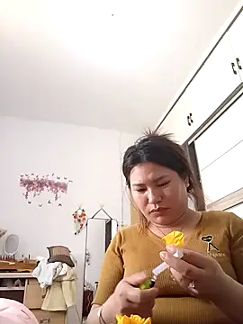 Minaa2x online show from April 2026 08:03:01 AM