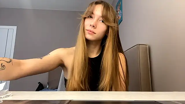 LindyUnderkoffler online show from February 2026 12:10:02 PM