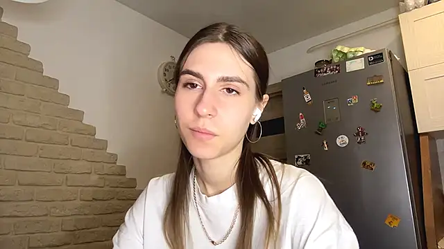 ElsieKuhlmann online show from April 2026 07:07:02 PM