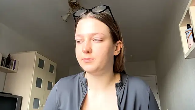 JammieMickiewicz online show from March 2026 07:01:02 AM