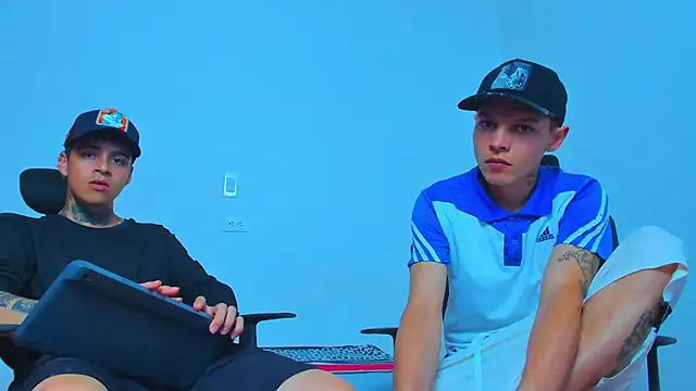 Thomas-Wil online show from April 2026 09:01:02 PM