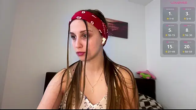 EvaRenard online show from April 2026 05:05:02 PM