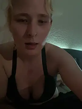 PurpleHazexx online show from February 2026 09:57:02 PM