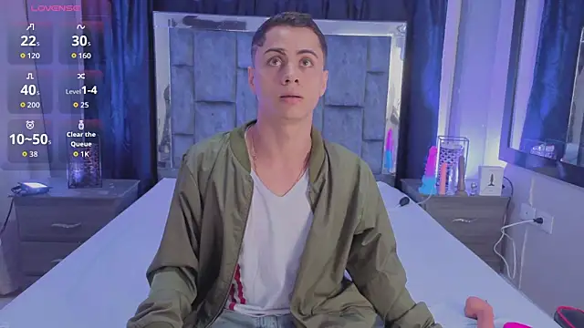 LeoMonnroe online show from March 2026 07:15:02 PM