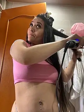 Veronica Wins  online show from March 2026 07:19:01 PM