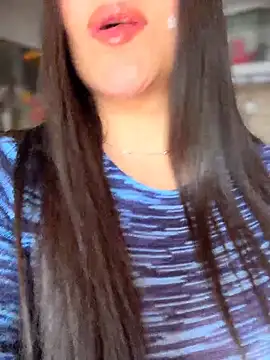 Veronica Wins  online show from June 2026 02:33:01 PM