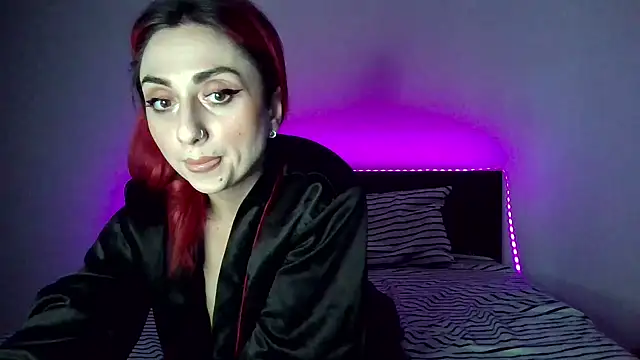 Snapshot of JessicaShorty4U chatting on May 2026 05:32:01 PM JessicaShorty4U online show from May 2026 05:32:01 PM