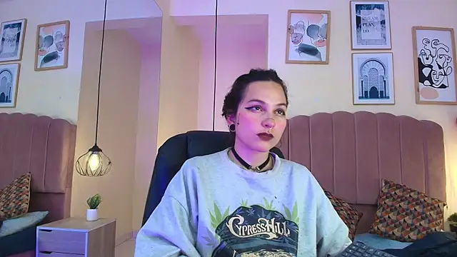 Hanabie  online show from April 2026 03:13:02 AM