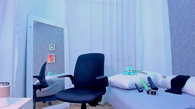 ViictoriiaSaenz online show from March 2026 09:30:02 PM