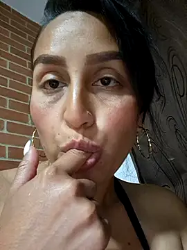 LunaRouuse  online show from March 2026 02:04:02 AM