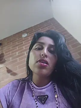 LunaRouuse  online show from June 2026 10:59:01 PM