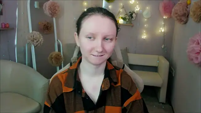 Snapshot of SunshineBlaze chatting on May 2026 05:49:01 AM SunshineBlaze online show from May 2026 05:49:01 AM