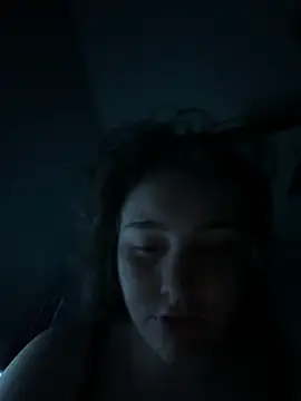 Snapshot of julia4thewin chatting on May 2026 04:17:02 AM julia4thewin online show from May 2026 04:17:02 AM