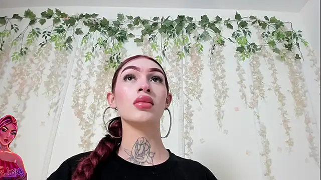 Snapshot of lizz_lunna chatting on July 2026 08:55:02 PM lizz lunna online show from July 2026 08:55:02 PM
