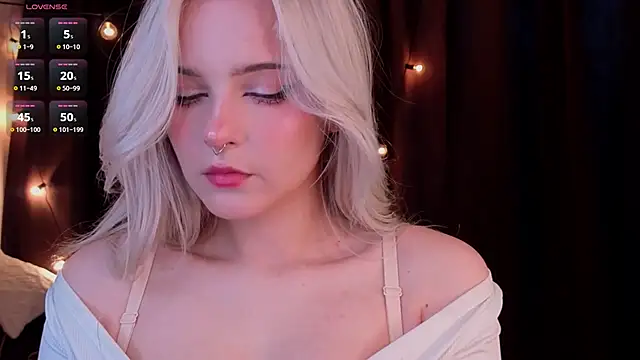 ShyniAlice online show from February 2026 04:18:02 AM